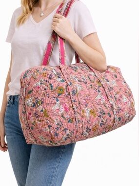 Printed quilted duffle NWT